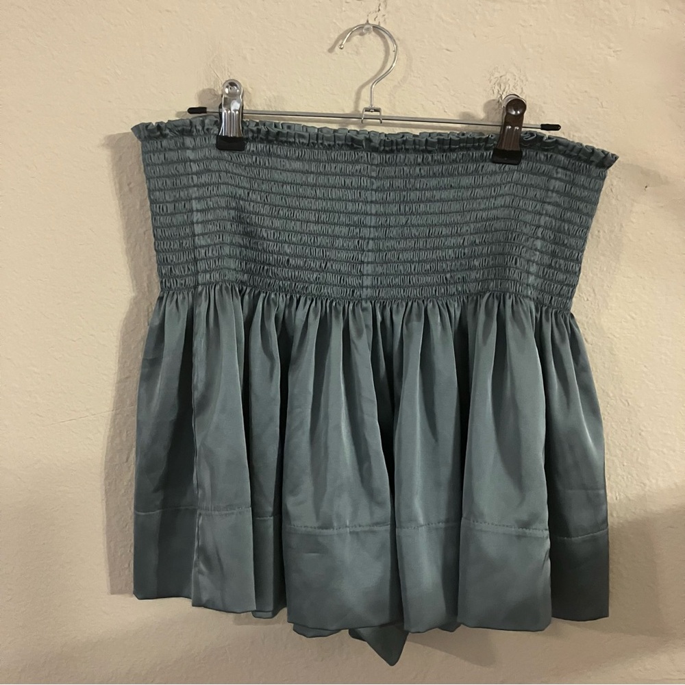 Natural Life Silky Teal Smocked High Rise Mini Skort Size: M